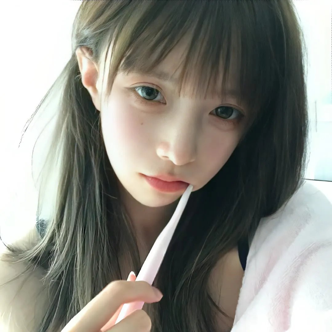 白色,红色与...